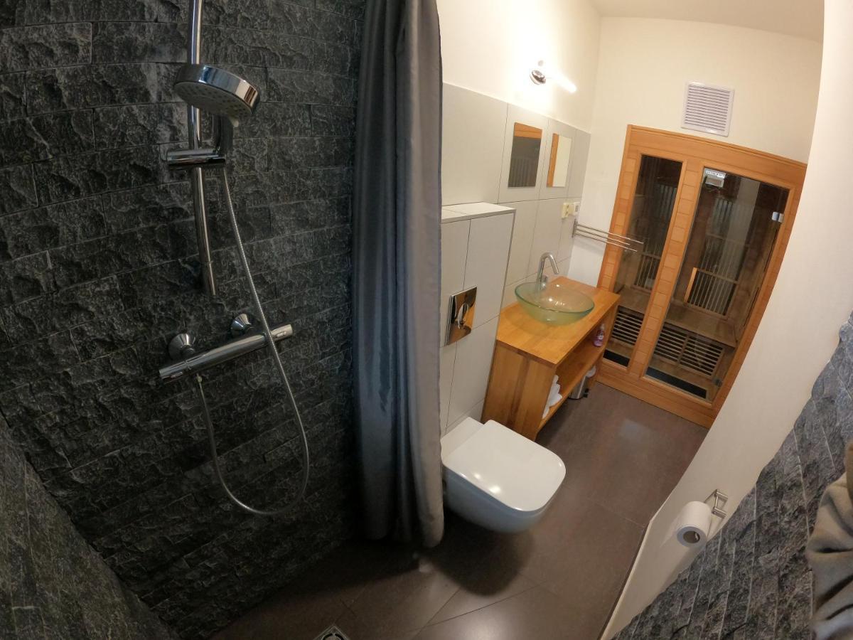 Gusto Hotell Krnov Eksteriør bilde