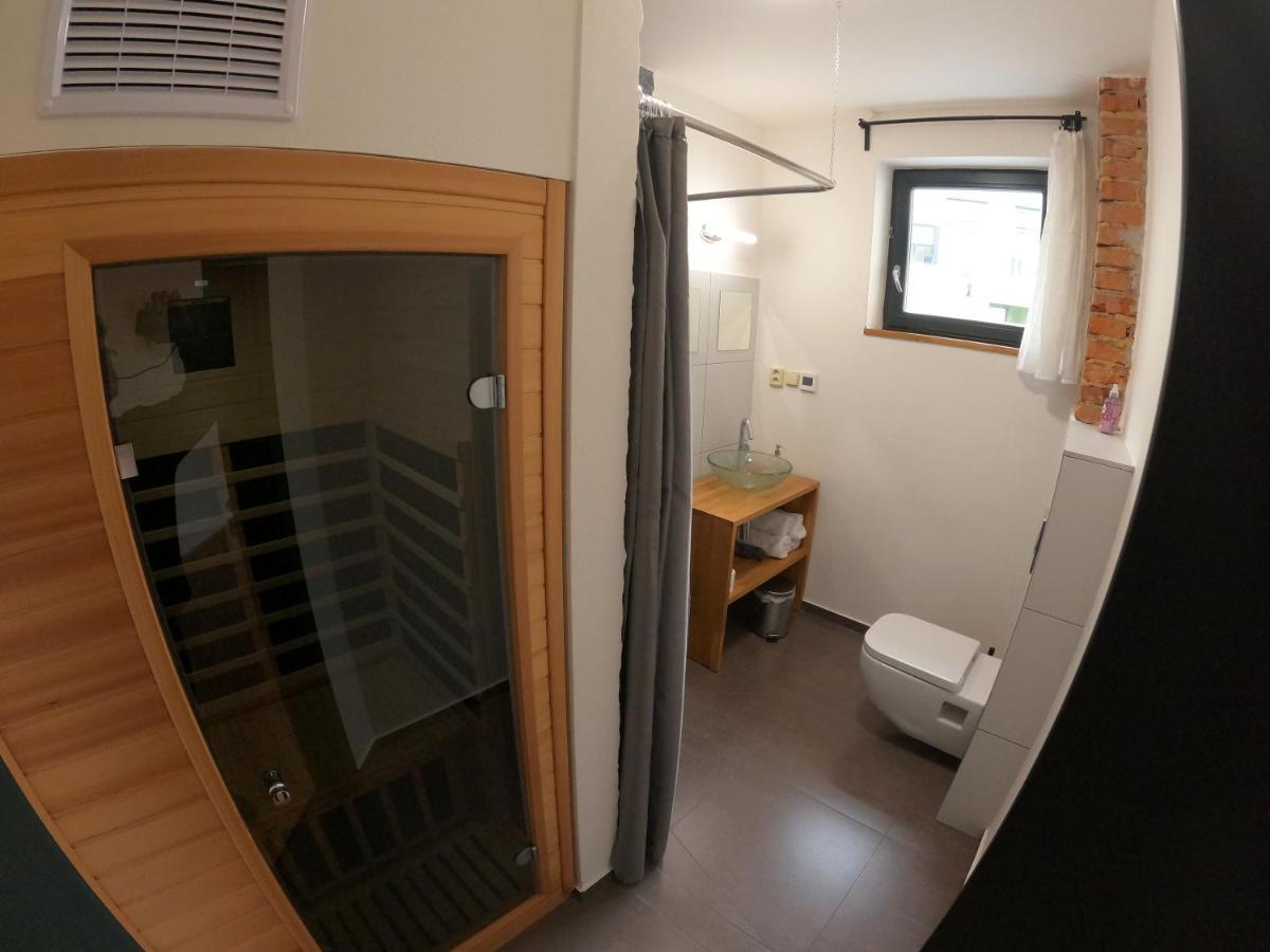 Gusto Hotell Krnov Eksteriør bilde